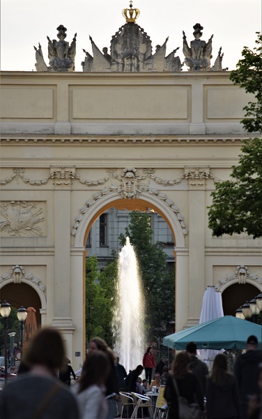 Potsdamer Leben am Brandenburger Tor