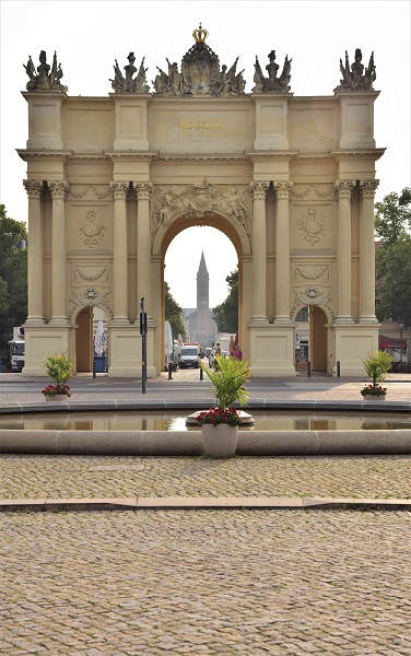Potsdamer Leben am Brandenburger Tor