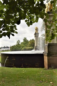 Der L�wenbrunnen am Jagdschloss Glienicke