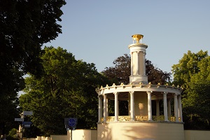 Rotunde am Eingang zum Jagdschloss Glienicke