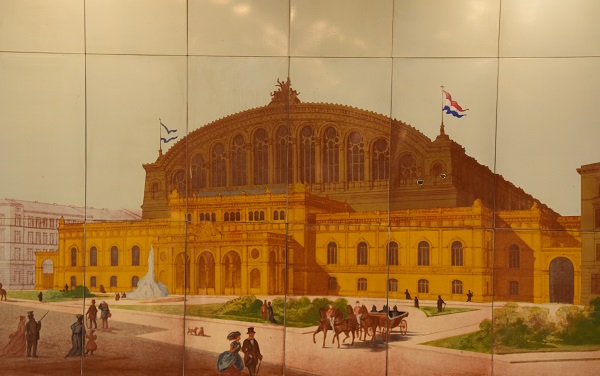 Die urspr�nglichen Dimensionen des Bahnhofes